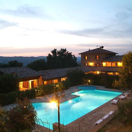 ホテルLe Torracce Agriturismo Olistico Valfabbrica エクステリア 写真