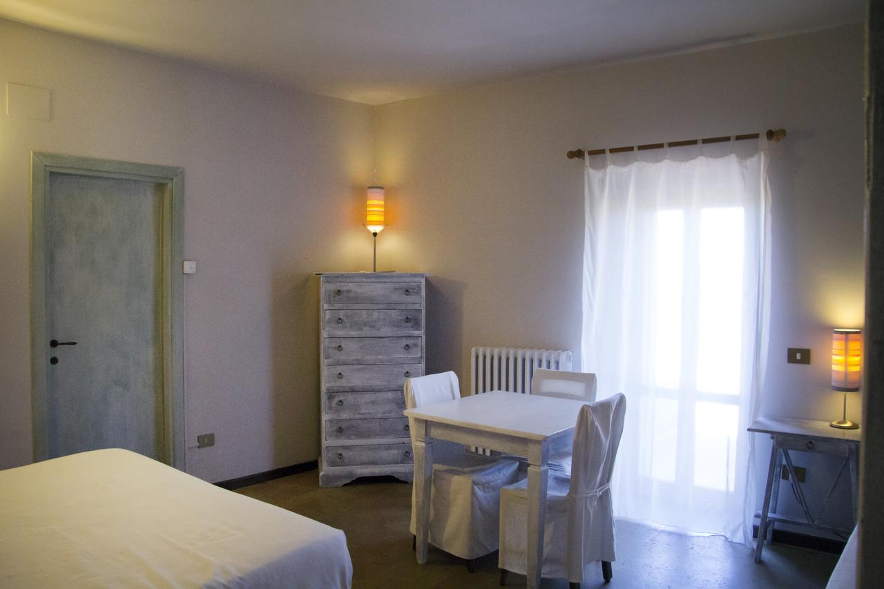 ホテルLe Torracce Agriturismo Olistico Valfabbrica エクステリア 写真